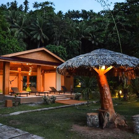 Two Fish Resort Lembeh Bitung Luaran gambar